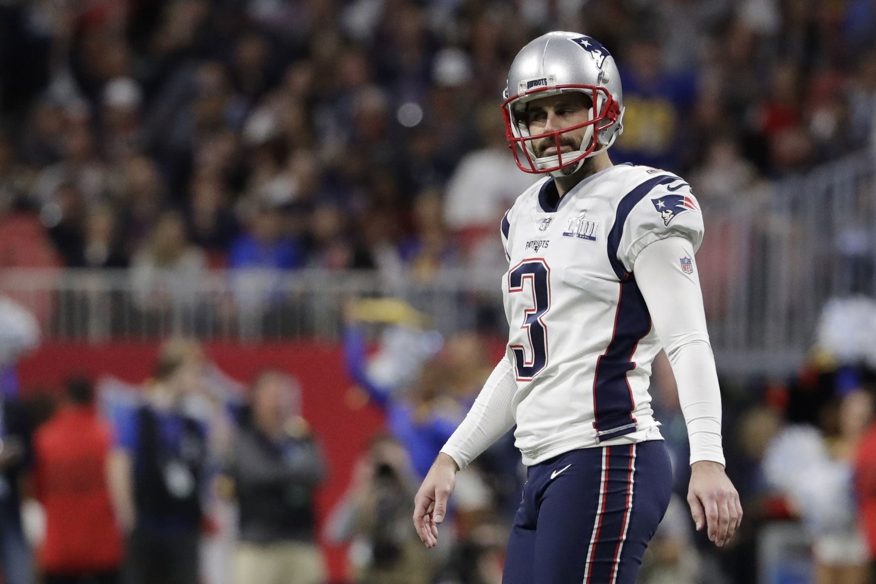 Patriots Rams Super Bowl Football